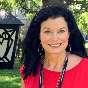 Meet your Posher, Lisa